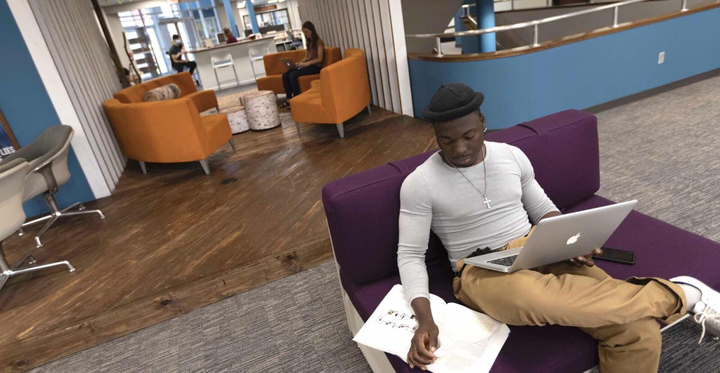 Student in Experience Hub