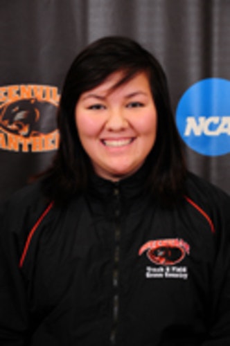 women-s-track-and-field-places-third-at-illinois-wesleyan