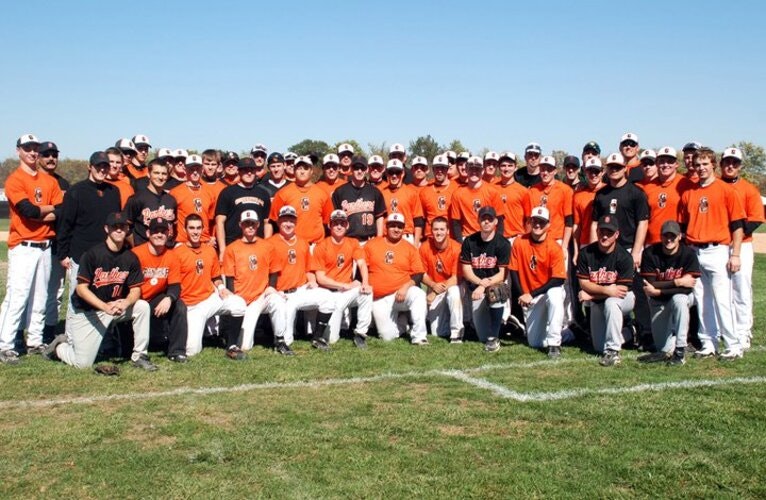 baseball-gears-up-for-annual-alumni-game