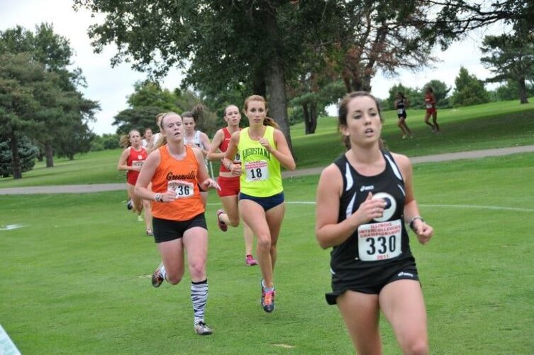 womens-cross-country-competes-at-brissmanlundeen-invitational