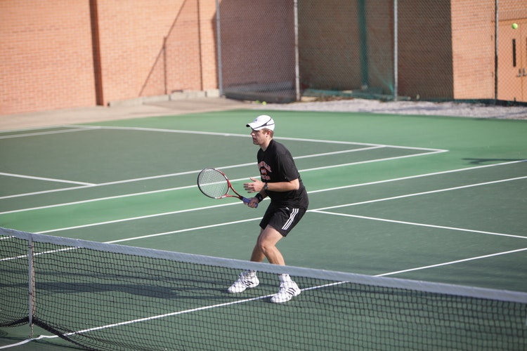 mens-tennis-bounces-back-with-81-win-over-oakland-city