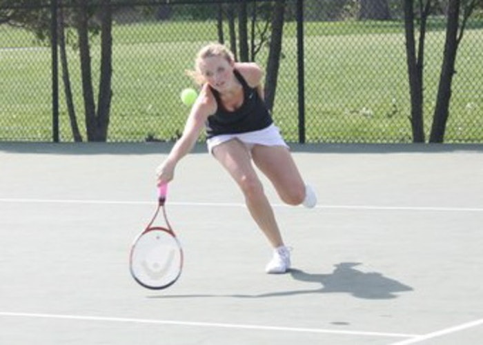 womens-tennis-edges-blackburn-54