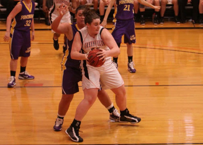 womens-basketball-toppled-7766-by-spalding-face-westminster-thursday-in-sliac-tournament