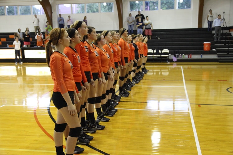 panther-volleyball-earns-another-3-0-sweep-in-earlham-quaker-classic