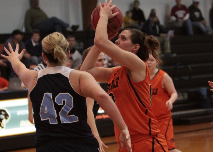 women-s-basketball-stumbles-against-macmurray